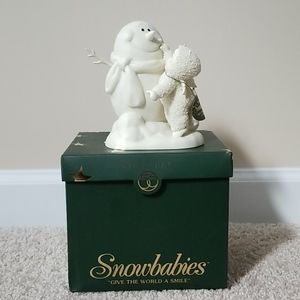 Snowbabies Give The World A Smile - Retired 2005